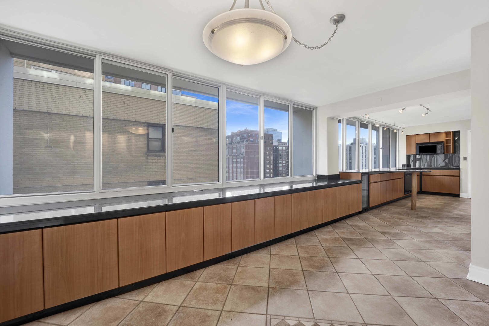 1 E Schiller Street 12A