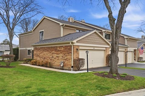 Photo of 1308 Downs Parkway, Libertyville, IL 60048 (MLS # 12581385)
