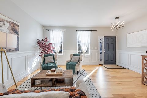 Tiny photo for 408 Fountain Avenue, Elgin, IL 60124 (MLS # 12540334)