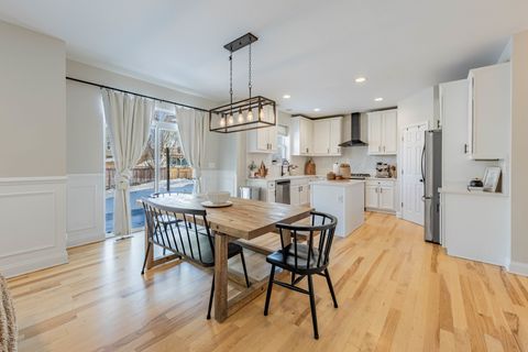 Tiny photo for 408 Fountain Avenue, Elgin, IL 60124 (MLS # 12540334)