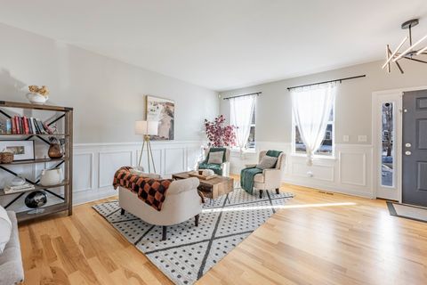 Tiny photo for 408 Fountain Avenue, Elgin, IL 60124 (MLS # 12540334)