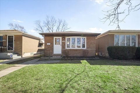 2747 E 130th Street Chicago IL 60633