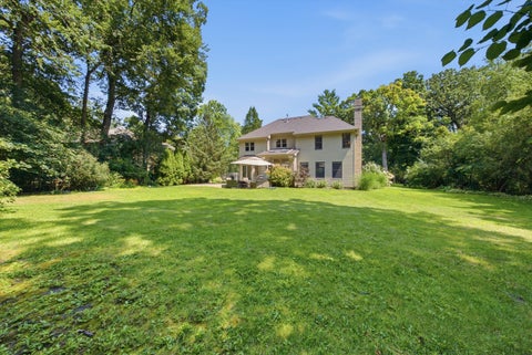 Tiny photo for 2523 Forest Court, Lindenhurst, IL 60046 (MLS # 12775723)