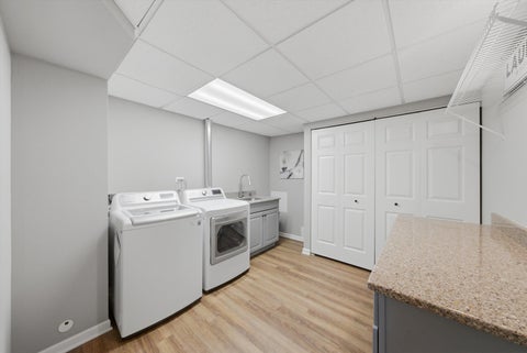 Tiny photo for 2523 Forest Court, Lindenhurst, IL 60046 (MLS # 12775723)