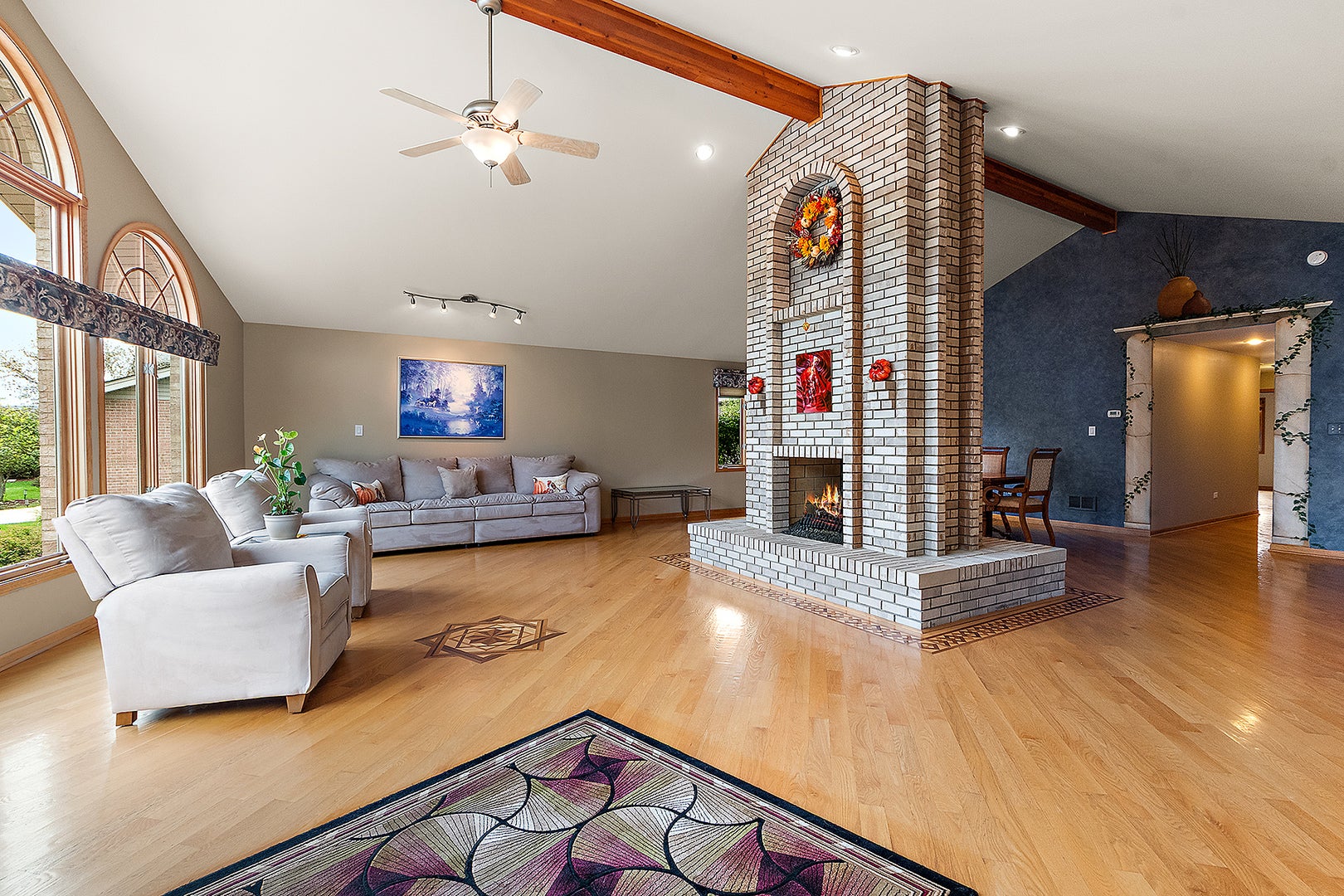 8446 Fairfield Lane