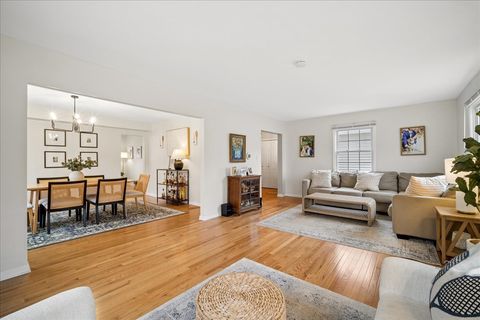 Tiny photo for 271 Terrace Place, Buffalo Grove, IL 60089 (MLS # 12578841)