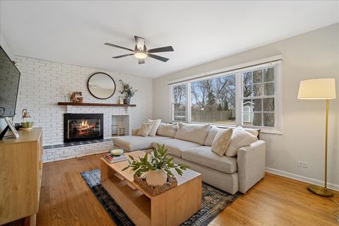 Tiny photo for 271 Terrace Place, Buffalo Grove, IL 60089 (MLS # 12578841)