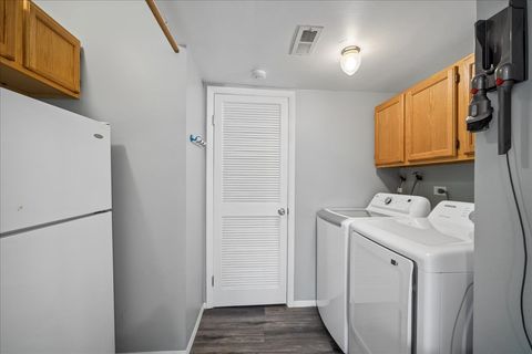 Tiny photo for 271 Terrace Place, Buffalo Grove, IL 60089 (MLS # 12578841)