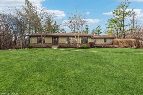 320 Signe Court Lake Bluff IL 60044