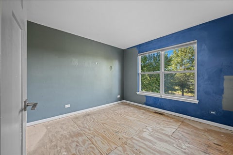 Tiny photo for 320 Hampstead Drive, Sugar Grove, IL 60554 (MLS # 12740937)