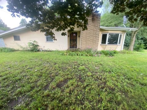 Photo of 9283 N Main Street, Rockford, IL 61103 (MLS # 12452988)