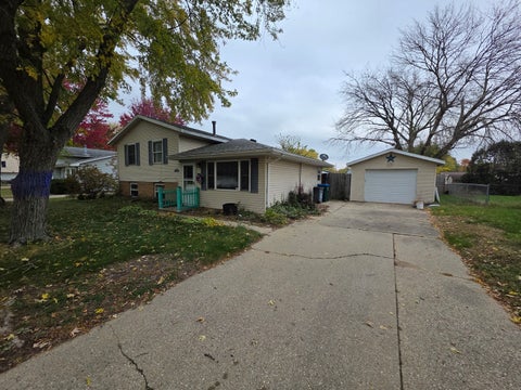 Photo of 1303 Garfield Street, Rock Falls, IL 61071 (MLS # 12797727)