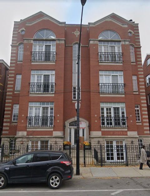 2533 N Halsted Street 2N Chicago IL 60614