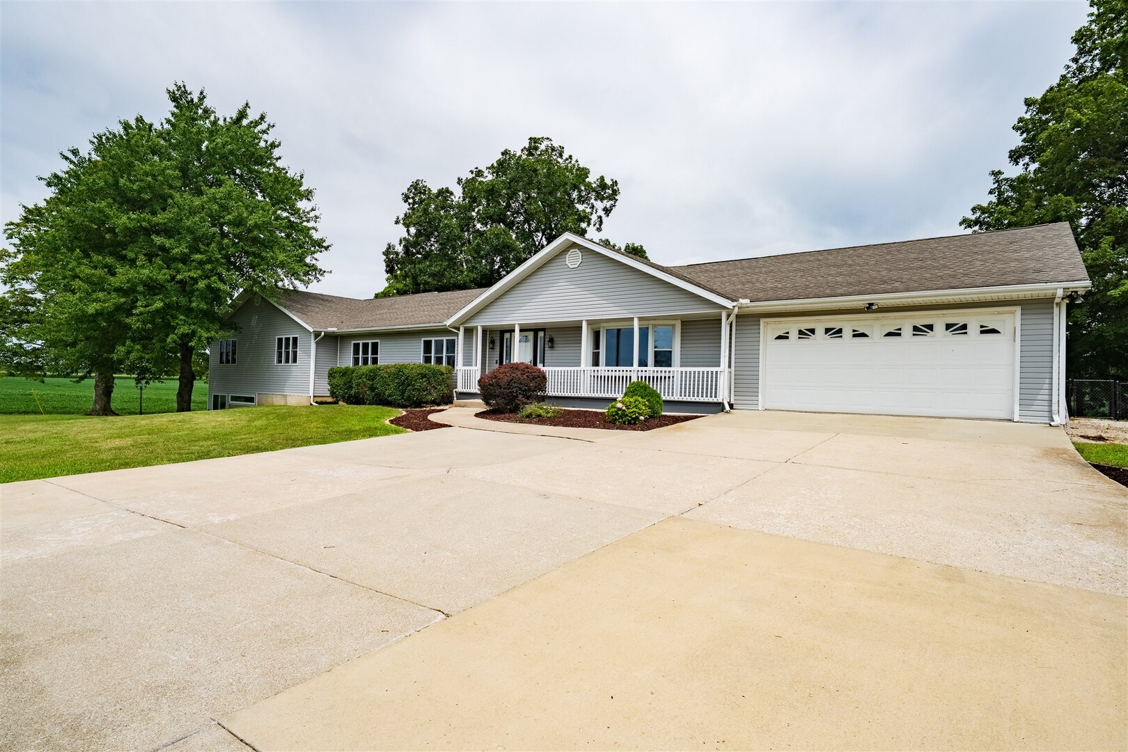 15054 E 2500 North Road