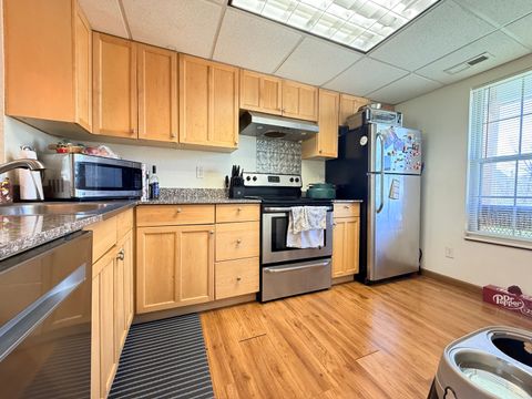 Tiny photo for 612 E Campus Drive #A-1, Carbondale, IL 62901 (MLS # 12597214)