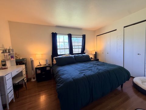 Tiny photo for 612 E Campus Drive #A-1, Carbondale, IL 62901 (MLS # 12597214)