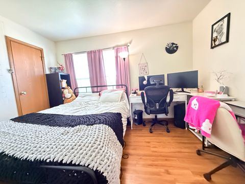 Tiny photo for 612 E Campus Drive #A-1, Carbondale, IL 62901 (MLS # 12597214)