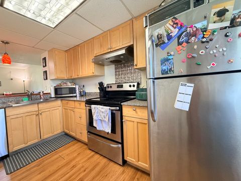 Tiny photo for 612 E Campus Drive #A-1, Carbondale, IL 62901 (MLS # 12597214)