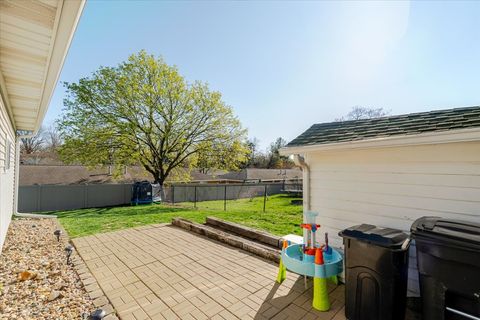 Tiny photo for 502 W Cruger Avenue, Eureka, IL 61530 (MLS # 12600025)