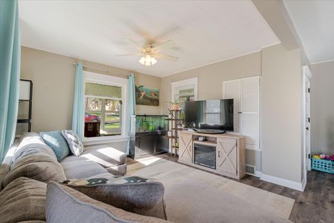 Tiny photo for 502 W Cruger Avenue, Eureka, IL 61530 (MLS # 12600025)