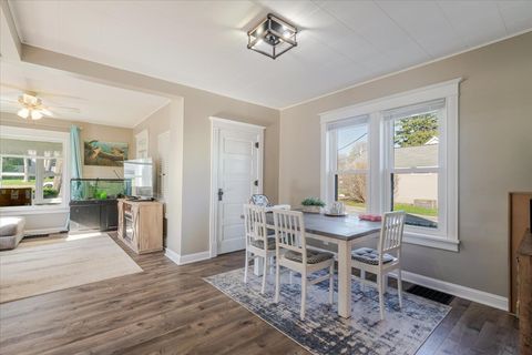 Tiny photo for 502 W Cruger Avenue, Eureka, IL 61530 (MLS # 12600025)