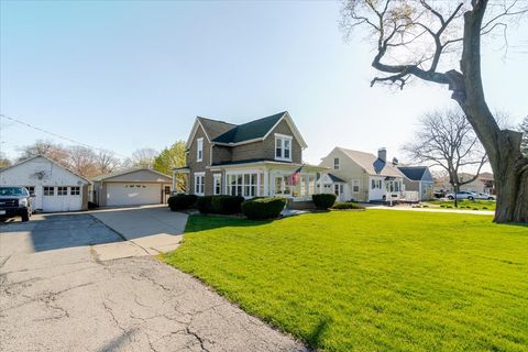 Tiny photo for 502 W Cruger Avenue, Eureka, IL 61530 (MLS # 12600025)