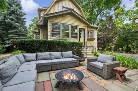 Tiny photo for 285 N Larch Avenue, Elmhurst, IL 60126 (MLS # 12733180)
