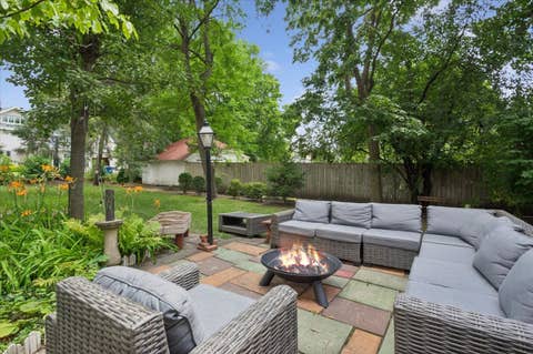 Tiny photo for 285 N Larch Avenue, Elmhurst, IL 60126 (MLS # 12733180)