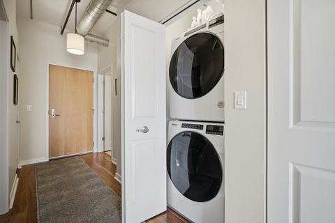 Tiny photo for 170 N Northwest Highway #406, Park Ridge, IL 60068 (MLS # 12519041)