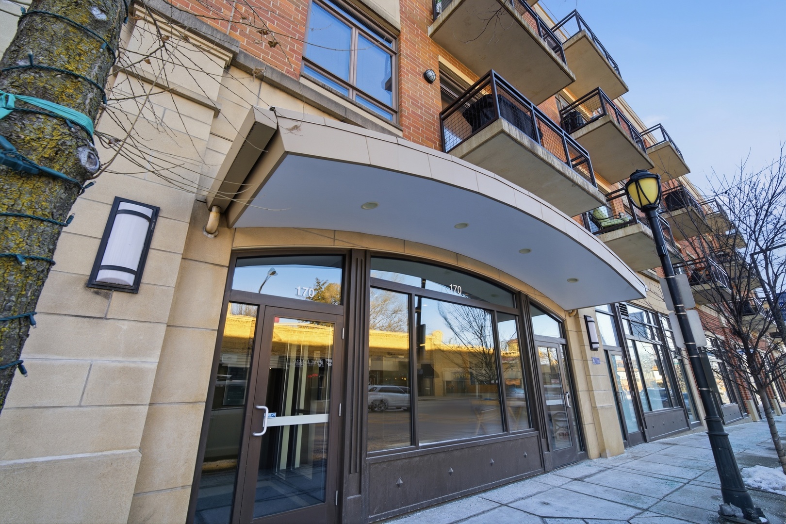 170 N Northwest Highway 406