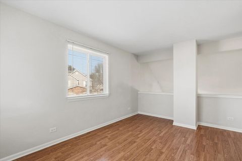 Tiny photo for 6763 Roanoake Court, Gurnee, IL 60031 (MLS # 12597400)