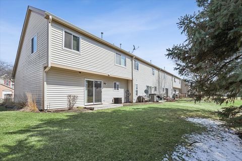 Tiny photo for 6763 Roanoake Court, Gurnee, IL 60031 (MLS # 12597400)