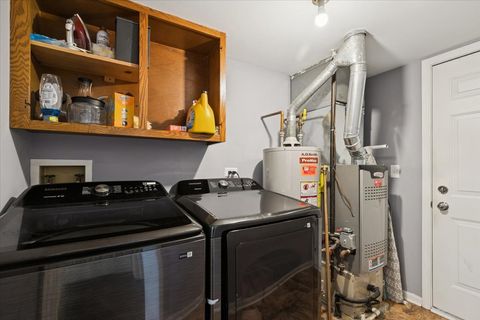 Tiny photo for 6763 Roanoake Court, Gurnee, IL 60031 (MLS # 12597400)