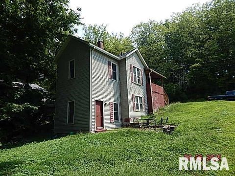 Tiny photo for 1504 CHRISTIE Street, Davenport, IA 52803 (MLS # QC4266153)