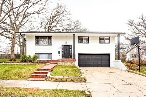 1034 Forest Lane Lemont IL 60439