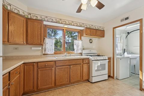 Tiny photo for 209 67th Street, Darien, IL 60561 (MLS # 12489157)