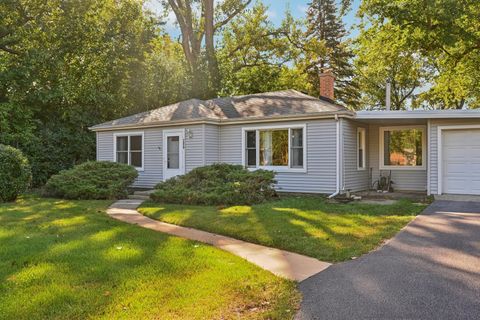 Tiny photo for 209 67th Street, Darien, IL 60561 (MLS # 12489157)
