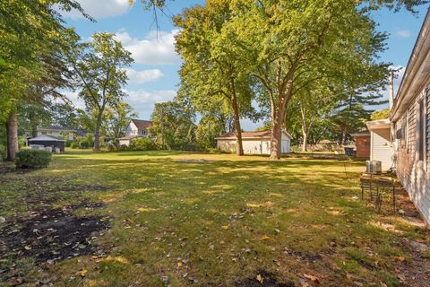 Tiny photo for 209 67th Street, Darien, IL 60561 (MLS # 12489157)