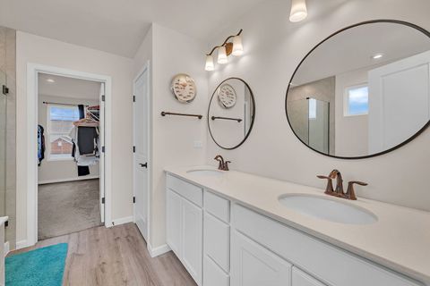 Tiny photo for 13008 Timber Wood Circle, Plainfield, IL 60585 (MLS # 12617422)