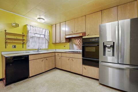 Tiny photo for 1409 Sequoia Lane, Darien, IL 60561 (MLS # 12519282)