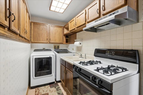 Tiny photo for 27W390 Waterford Drive, Winfield, IL 60190 (MLS # 12721649)