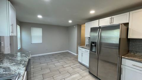 Tiny photo for 6511 S Vernon Avenue, Chicago, IL 60637 (MLS # 12529110)