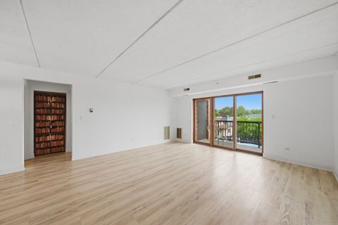 Tiny photo for 7414 W Irving Park Road #305, Norridge, IL 60706 (MLS # 12686533)