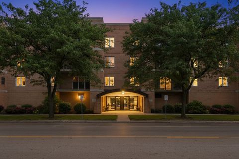 Tiny photo for 7414 W Irving Park Road #305, Norridge, IL 60706 (MLS # 12686533)