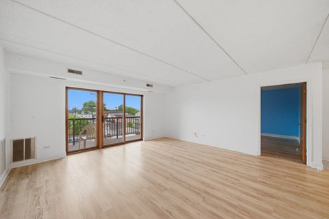 Tiny photo for 7414 W Irving Park Road #305, Norridge, IL 60706 (MLS # 12686533)