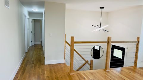Tiny photo for 527 Northgate Road, Lindenhurst, IL 60046 (MLS # 12462692)