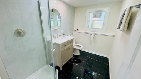 Tiny photo for 527 Northgate Road, Lindenhurst, IL 60046 (MLS # 12462692)