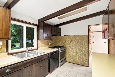Tiny photo for 700 W Ridge Road, Villa Park, IL 60181 (MLS # 12731823)