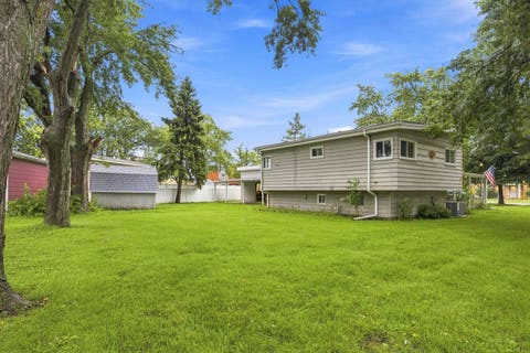 Tiny photo for 700 W Ridge Road, Villa Park, IL 60181 (MLS # 12731823)