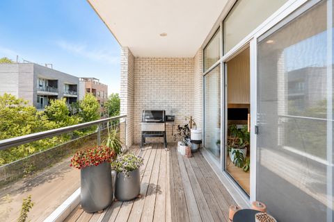 Tiny photo for 843 N California Avenue #3, Chicago, IL 60622 (MLS # 12668921)